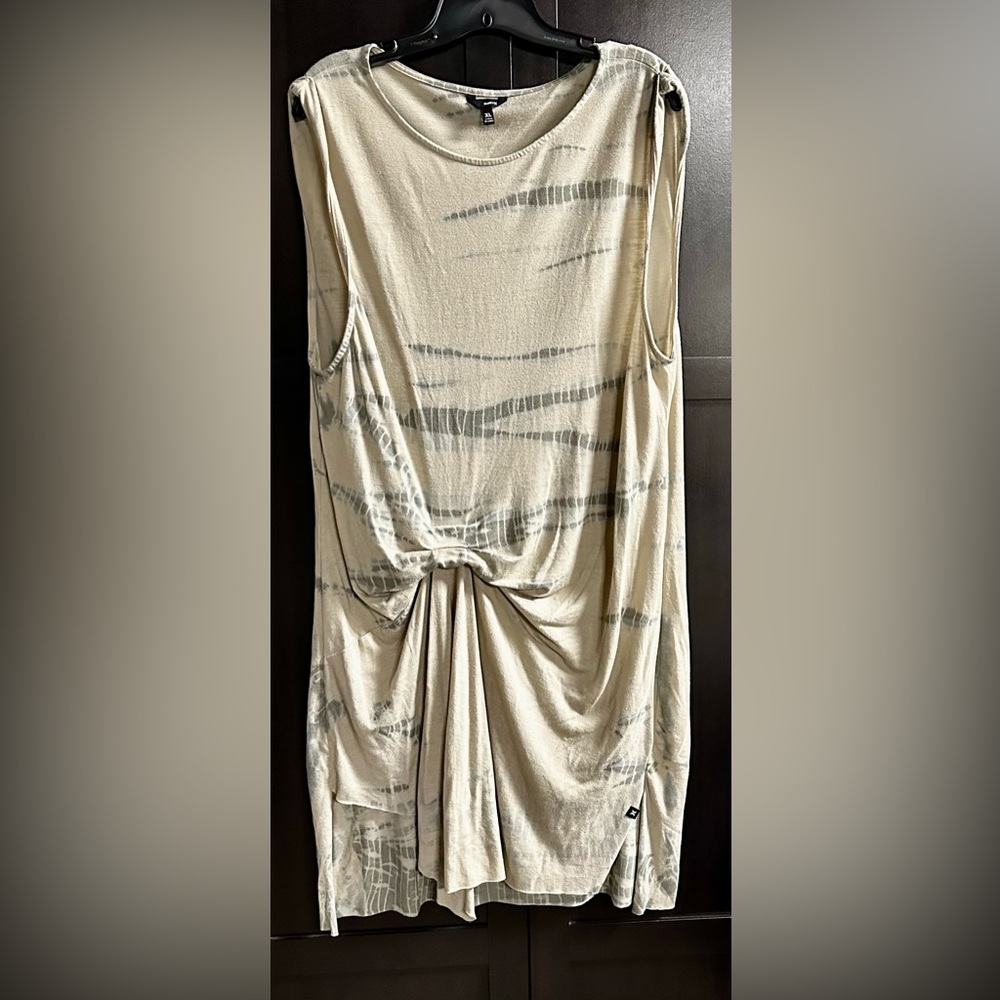 Hurley dress size XL